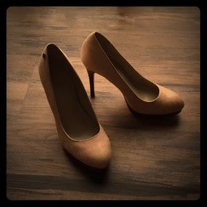 Calvin Klein Pumps